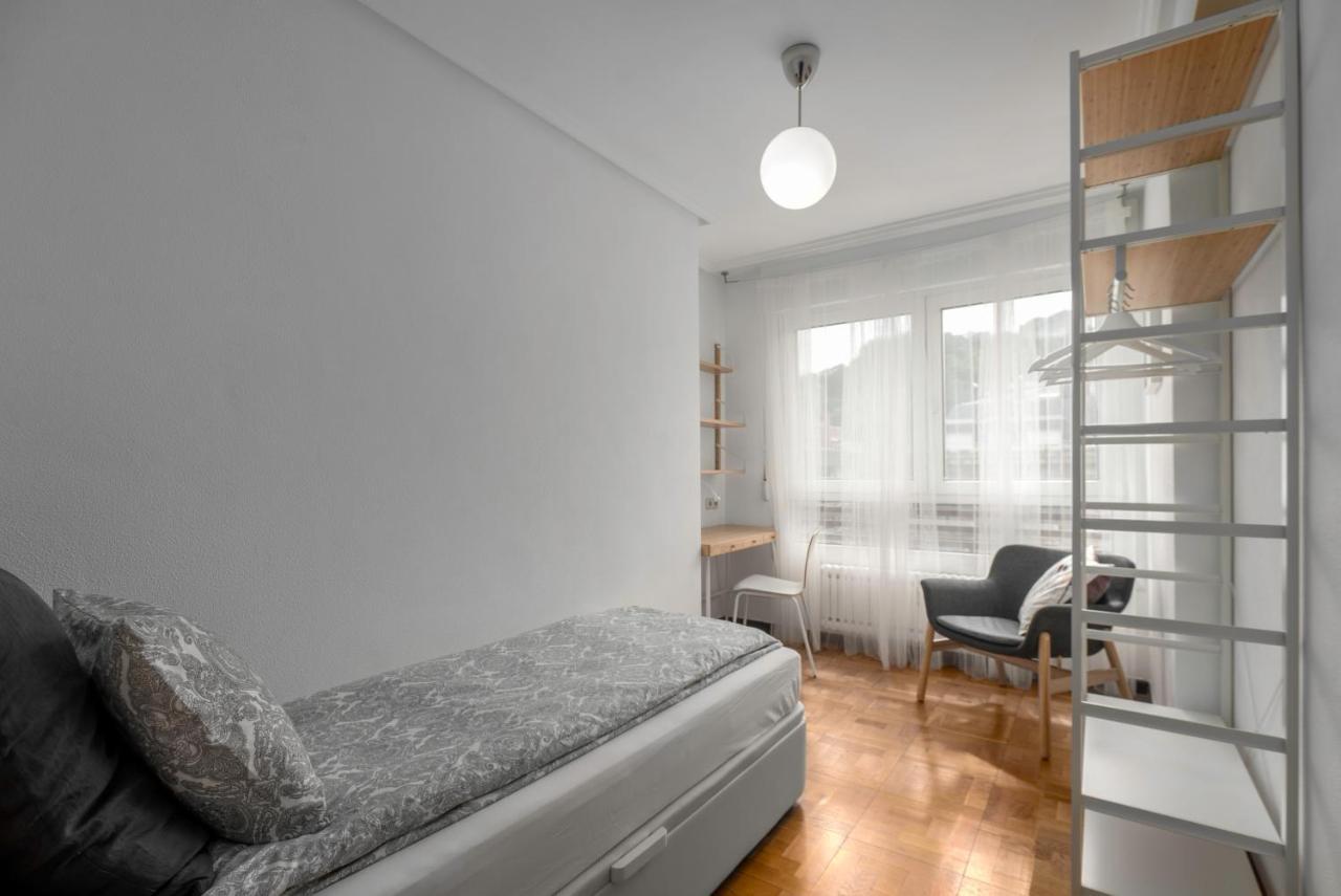 سان سيباستيان Apartamento Muy Comodo Con Parking المظهر الخارجي الصورة